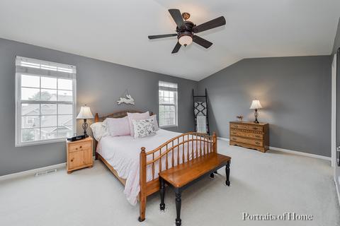 2484 Emily Ln, Elgin, IL 60124 photo 8