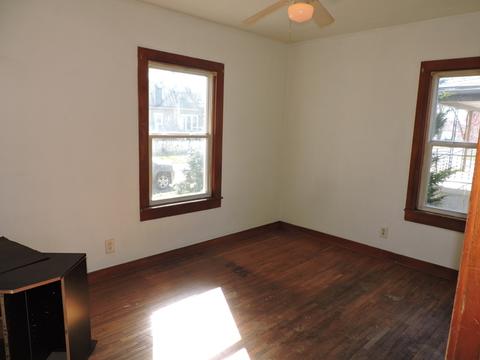 325 N 7th Ave, Kankakee, IL 60901 photo 5