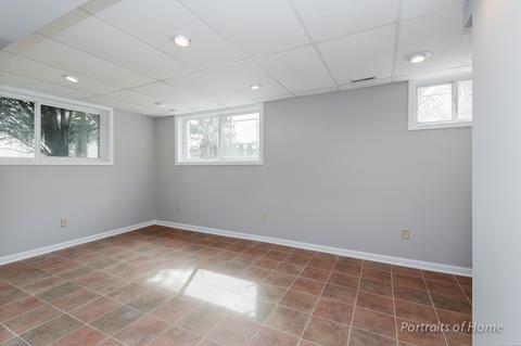 1440 Stoddard Ave, Wheaton, IL 60187 photo 16