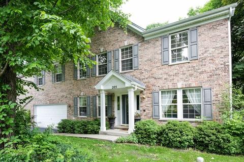 205 S Oakleaf Rd, Algonquin, IL 60102 photo 1