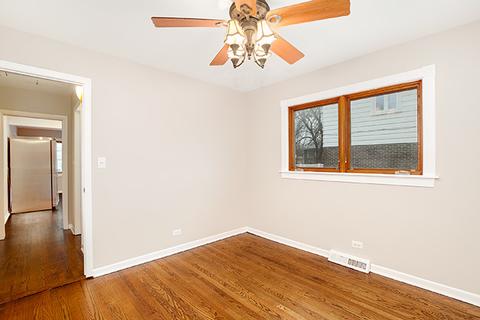 5733 W Maple Ave, Berkeley, IL 60163 photo 9