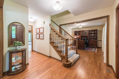 2 S335 Arrowhead Dr, Wheaton, IL 60189 photo 7