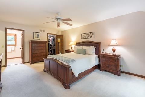 2 S335 Arrowhead Dr, Wheaton, IL 60189 photo 22