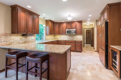 2 S335 Arrowhead Dr, Wheaton, IL 60189 photo 14