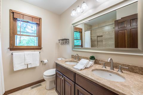 2 S335 Arrowhead Dr, Wheaton, IL 60189 photo 23