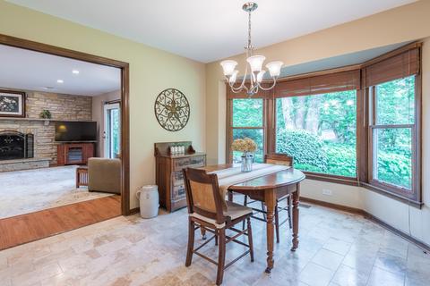 2 S335 Arrowhead Dr, Wheaton, IL 60189 photo 15