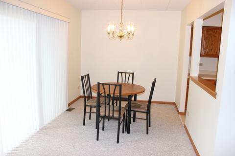 4933 E Circle Dr #107, Crestwood, IL 60445 photo 11