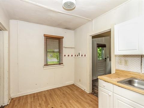 623 Orange St, Elgin, IL 60123 photo 23