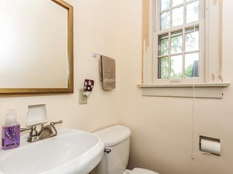 623 Orange St, Elgin, IL 60123 photo 12