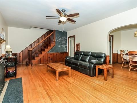 623 Orange St, Elgin, IL 60123 photo 4