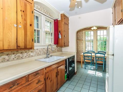 623 Orange St, Elgin, IL 60123 photo 9