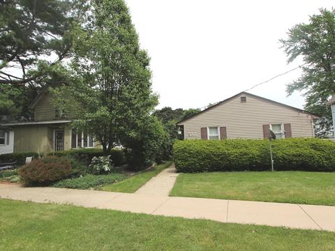 527 Hendee St, Elgin, IL 60123 photo 2