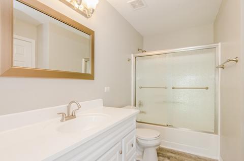 2443 Daybreak Ct, Elgin, IL 60123 photo 11