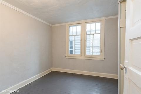 1727 N Ridgeway Ave, Chicago, IL 60647 photo 10