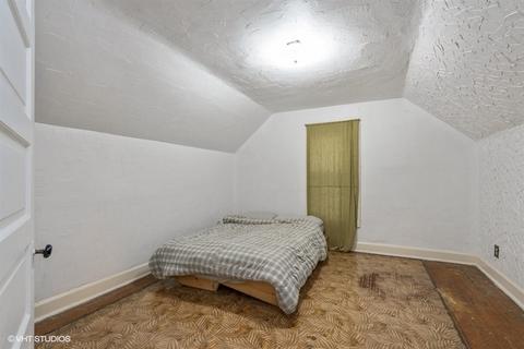 1727 N Ridgeway Ave, Chicago, IL 60647 photo 8