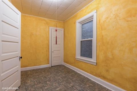1727 N Ridgeway Ave, Chicago, IL 60647 photo 9
