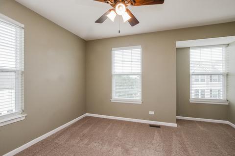 215 N Commerce St, Aurora, IL 60504 photo 16