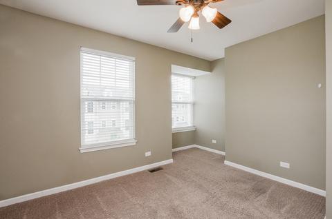 215 N Commerce St, Aurora, IL 60504 photo 17