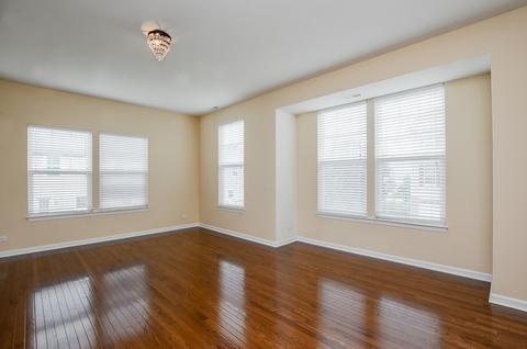 215 N Commerce St, Aurora, IL 60504 photo 5