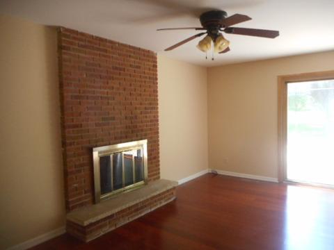 1003 Hampton Ct, Mchenry, IL 60050 photo 6