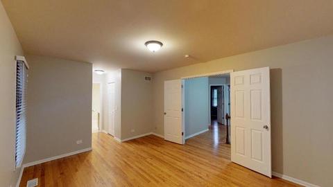 1124 Willoby Ln, Elgin, IL 60120 photo 18
