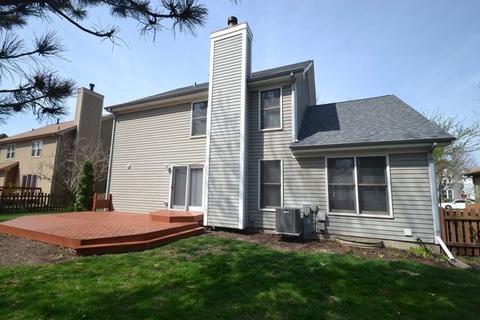 1124 Willoby Ln, Elgin, IL 60120 photo 25