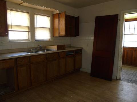 534 Engle St, Dolton, IL 60419 photo 3