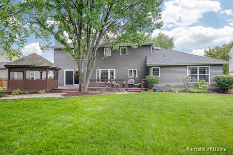 1914 Buckingham Dr, Wheaton, IL 60189 photo 2
