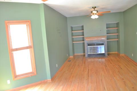 255 E 6th Ave, Clifton, IL 60927 photo 6