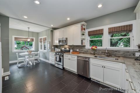 819 Stoddard Ave, Wheaton, IL 60187 photo 2