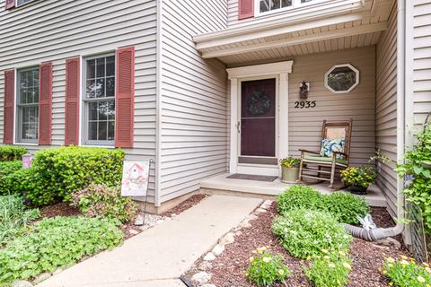 2935 Compton Rd, Aurora, IL 60504 photo 2