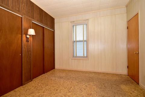307 Forest Ave, Aurora, IL 60505 photo 5