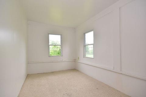 307 Forest Ave, Aurora, IL 60505 photo 17