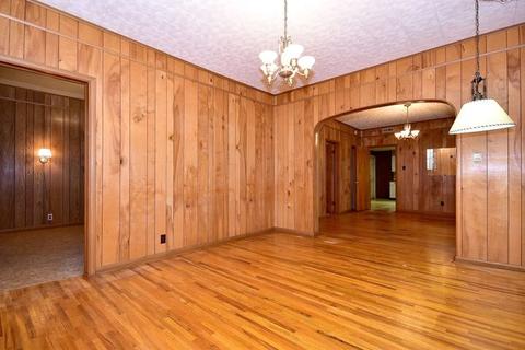 307 Forest Ave, Aurora, IL 60505 photo 8
