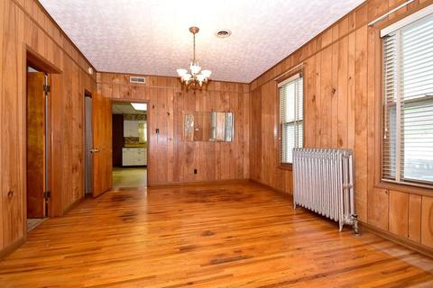 307 Forest Ave, Aurora, IL 60505 photo 9