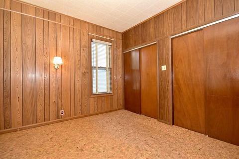 307 Forest Ave, Aurora, IL 60505 photo 4