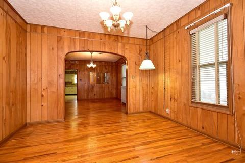 307 Forest Ave, Aurora, IL 60505 photo 2