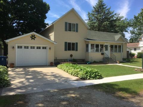 213 E James St, Dwight, IL 60420 photo 1