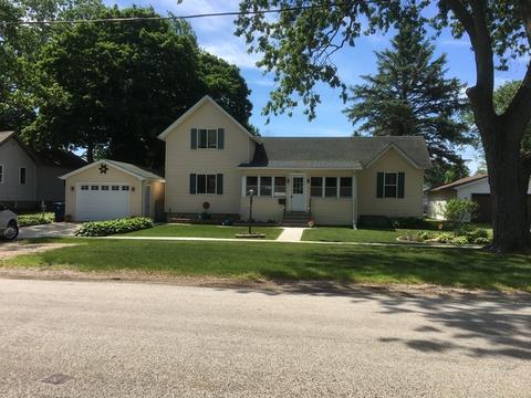 213 E James St, Dwight, IL 60420 photo 2