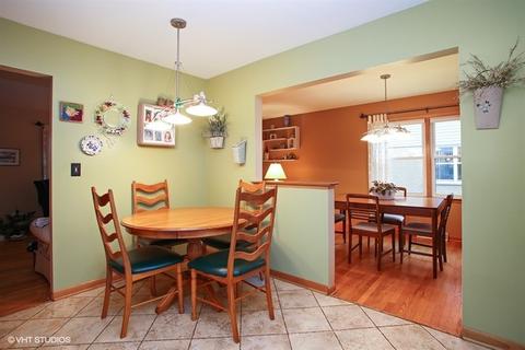 325 Robert Ave, Wheeling, IL 60090 photo 8