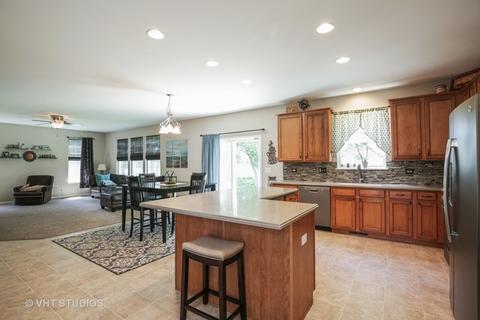 334 Comstock Dr, Elgin, IL 60123 photo 18