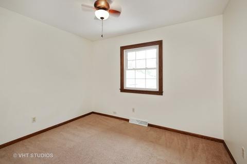 641 Webster St, Algonquin, IL 60102 photo 9
