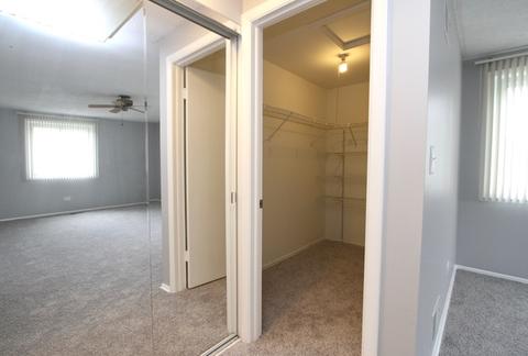 844 Oxford Pl, Wheeling, IL 60090 photo 10