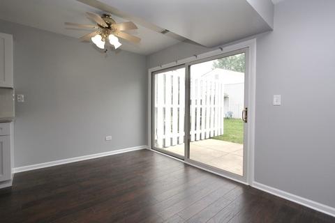 844 Oxford Pl, Wheeling, IL 60090 photo 4
