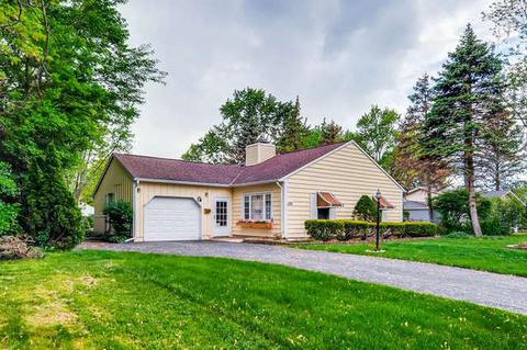 3501 Ashley Dr, Glenview, IL 60025 photo 2