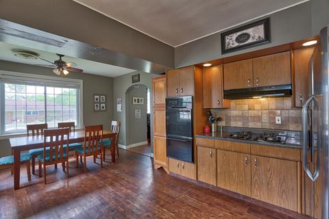 1803 E Lincoln Ave, Des Plaines, IL 60018 photo 4