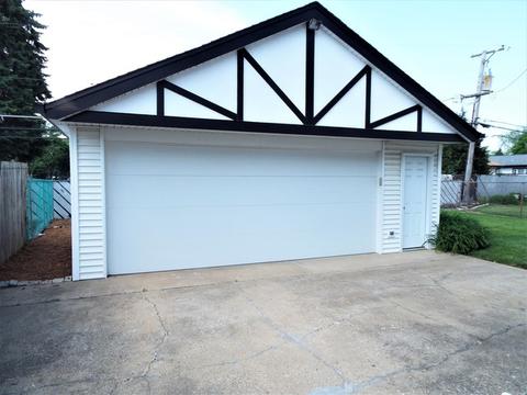 562 Florian Dr, Des Plaines, IL 60016 photo 12