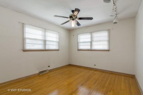 562 Florian Dr, Des Plaines, IL 60016 photo 8