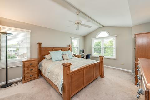1421 Knotty Pine Dr, Elgin, IL 60123 photo 15