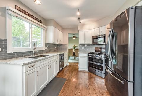 1421 Knotty Pine Dr, Elgin, IL 60123 photo 7